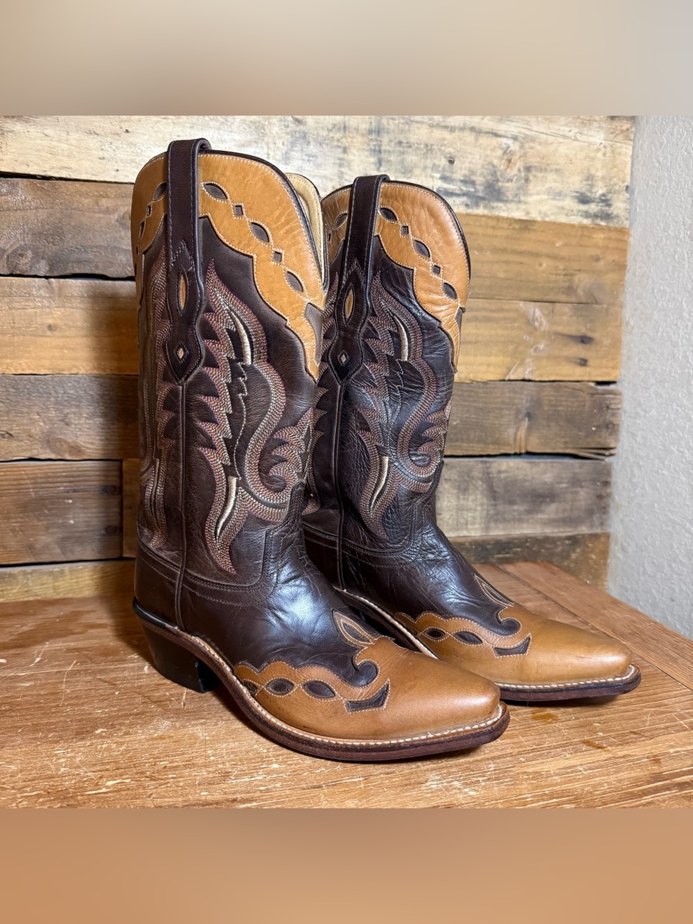 Old West Brown and Tan Leather Cowgirl Boots Snip Toe size 5